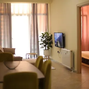  Appartamento Pleasant With Free Dedicated Parking In Komuna E Parisit Albania