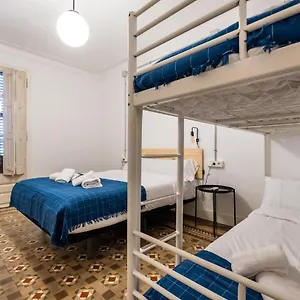 B42 - Modernist For Large Groups In Eixample Appartamento